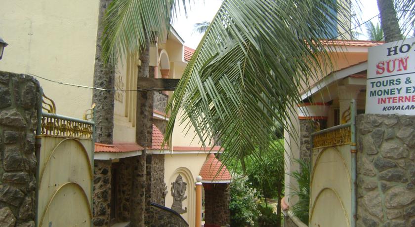 Фото 
Hotel Laxmi Palace
