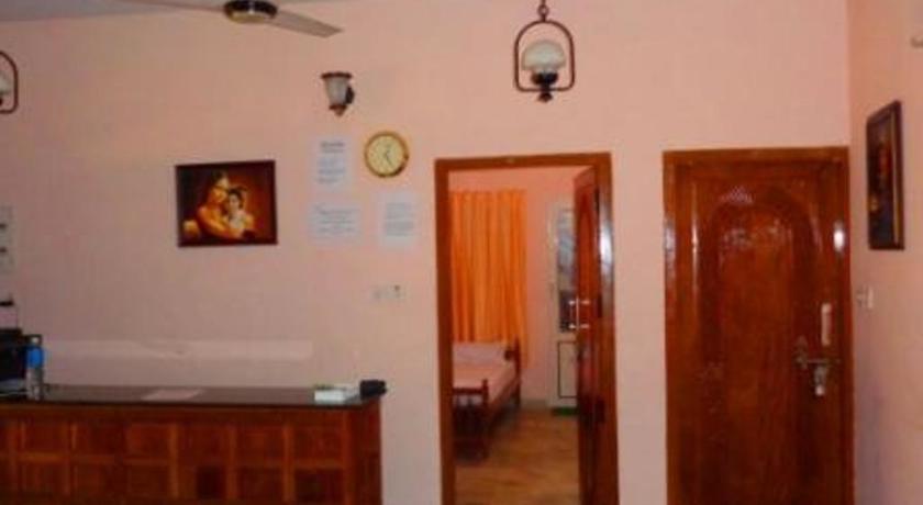 Фото 
Tourist Guest House
