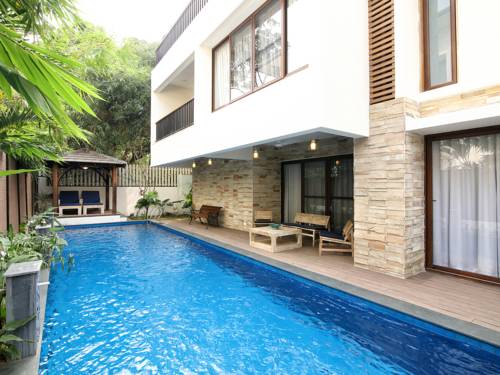 Фото 
La Sunila Suites
