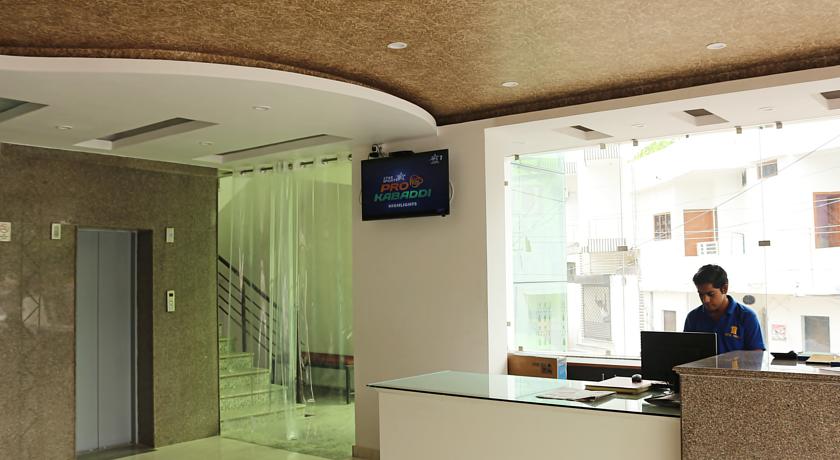 Фото 
NK Holiday Inn
