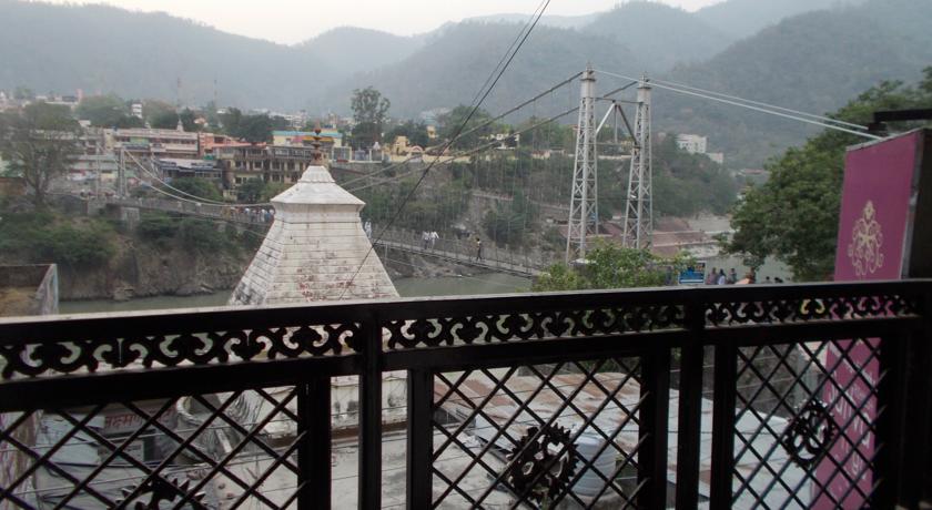 Фото 
NK Holiday Apartments
