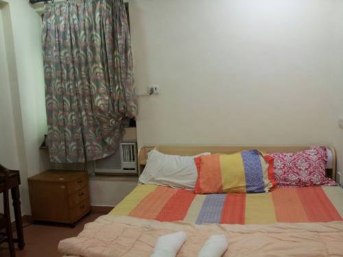 Фото 
Menezes House
