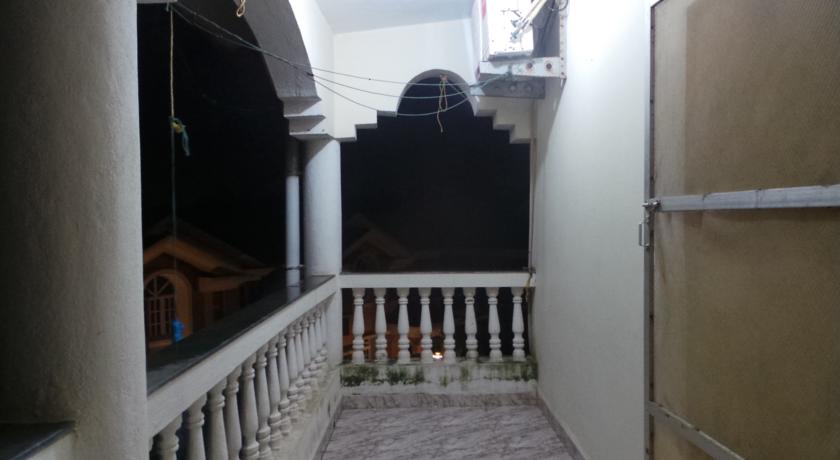 Фото 
Pritams Cottages Guest House
