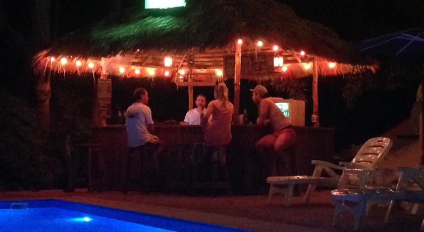 Фото 
Lonely Beach Resort
