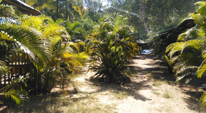 
FabHotel Tahira Ashwem Beachfront
