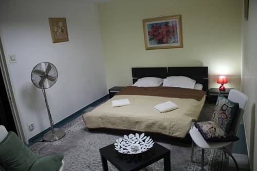 Фото 
Apartment Mirage 44
