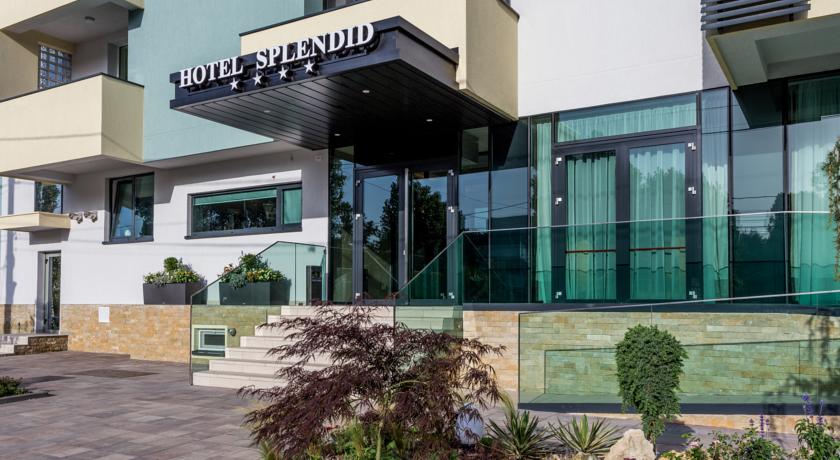 Фото 
Hotel Romantic
