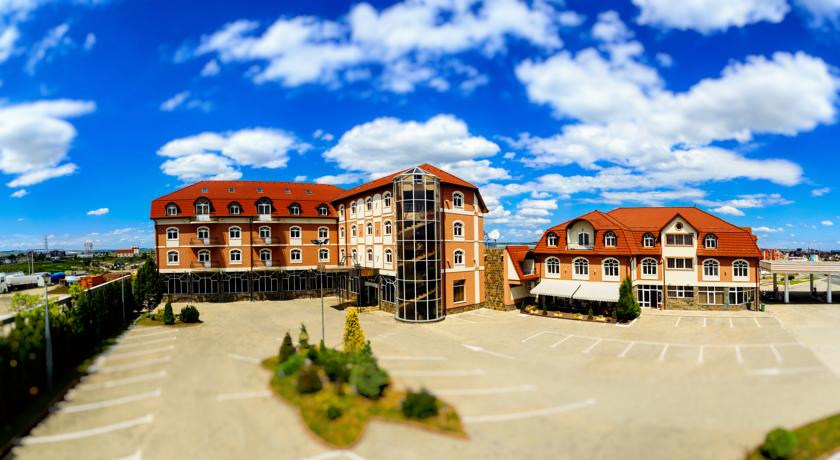 Фото 
Classic Central Apartment
