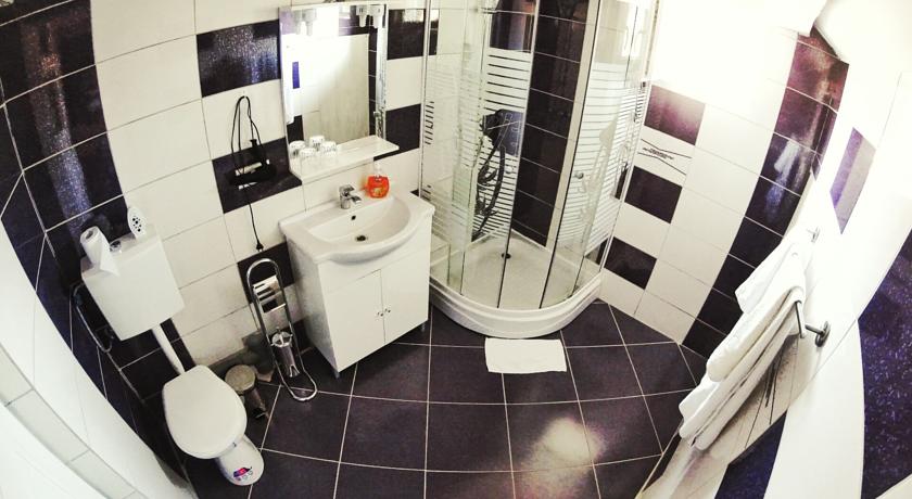 Фото 
Hotel Cristal
