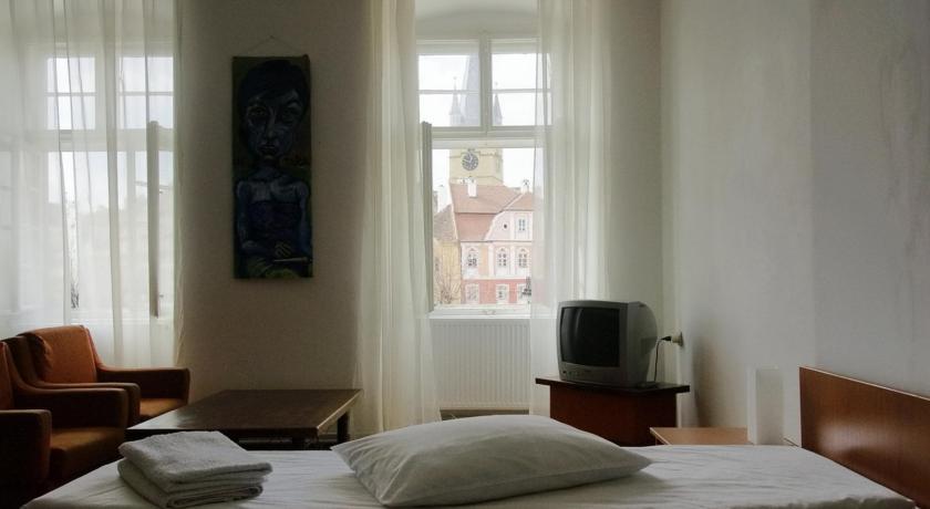 Фото 
Hotel Liliacul
