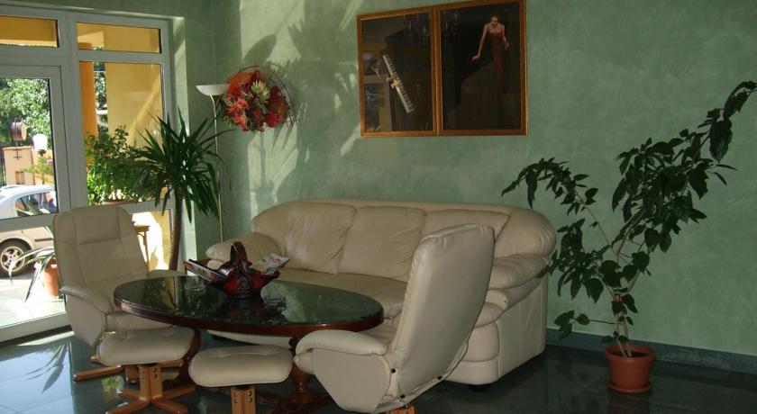 Фото 
Seven Hotel
