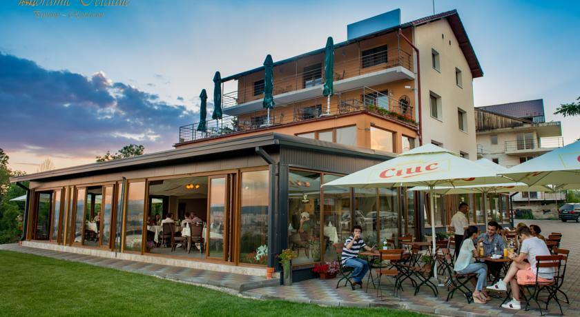 Фото 
Sunny Family Vila Constanta
