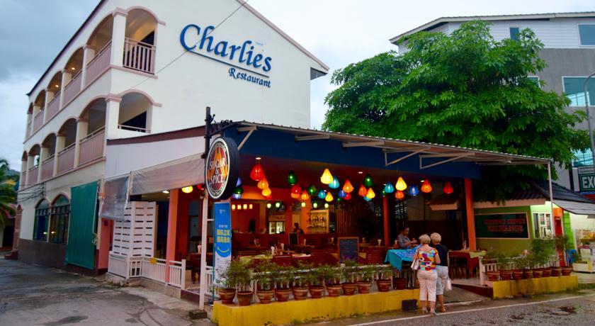 Фото 
Sugar Inn Phuket
