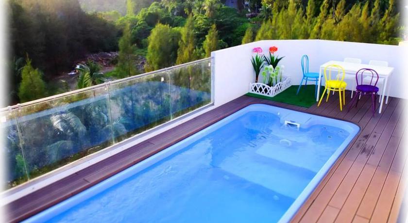 Фото 
FIN Hostel Phuket Kata Beach
