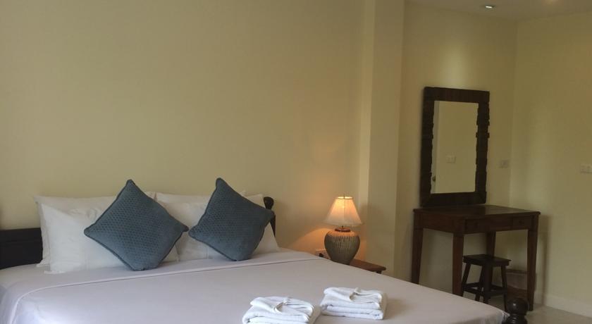 Фото 
Glitter House
