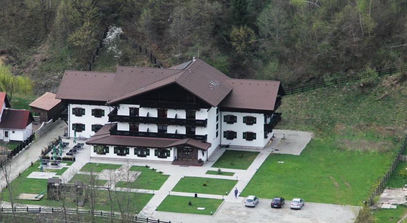 Фото 
Vila Closca si Vila Albina
