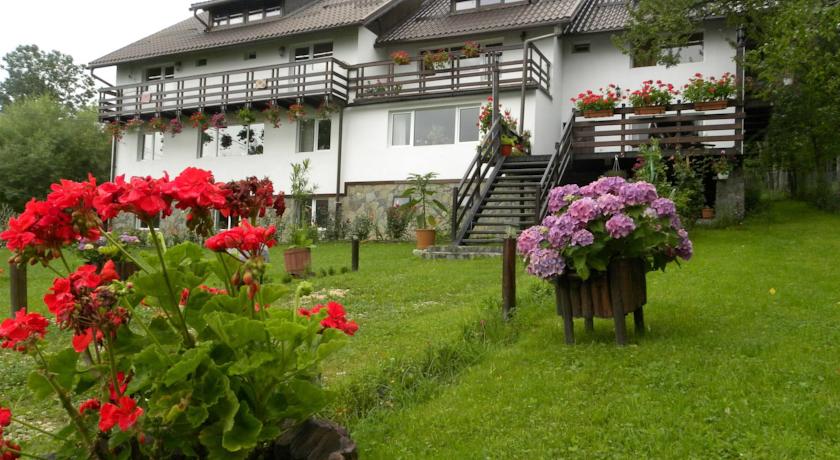 Фото 
Cabana Poiana Secuilor
