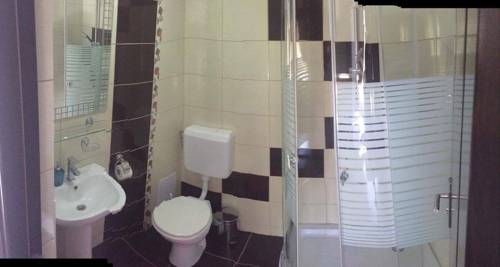 Фото 
Trei Brazi Bioterra
