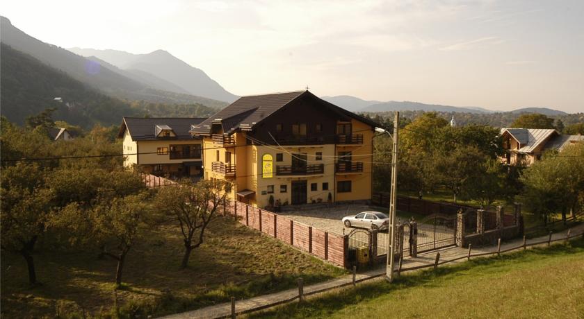 Фото 
Cabana Girbova
