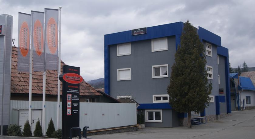 Фото 
Dominic Boutique
