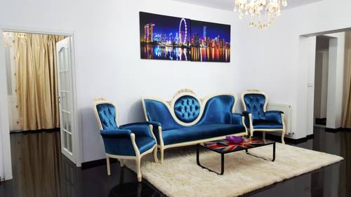 Фото 
Hotel Silver
