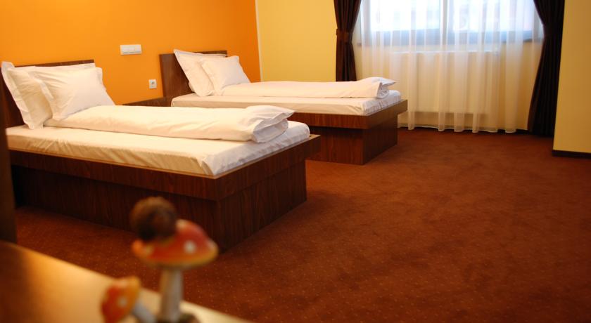 Фото 
Hotel Lyra
