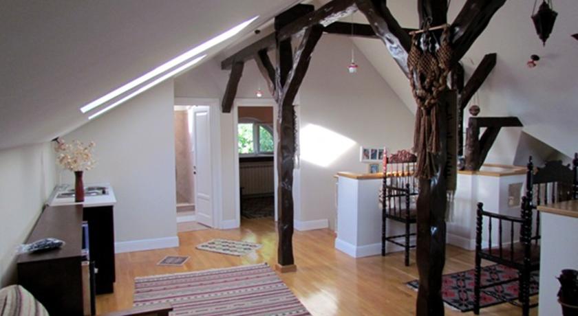 Фото 
Avalon Rooms
