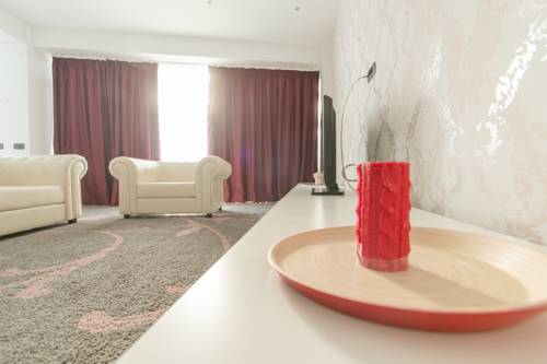 Фото 
Lary Apartment
