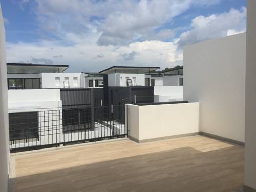 Фото 
Townhouse Laguna Park
