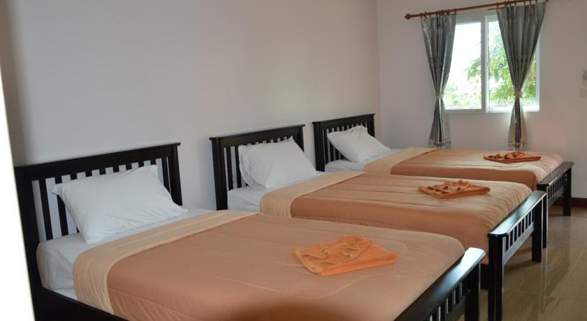 Фото 
Phi Phi Jungle Hill Bungalow
