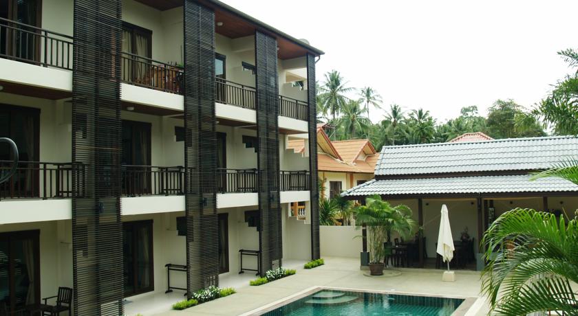 Фото 
Ampha Place
