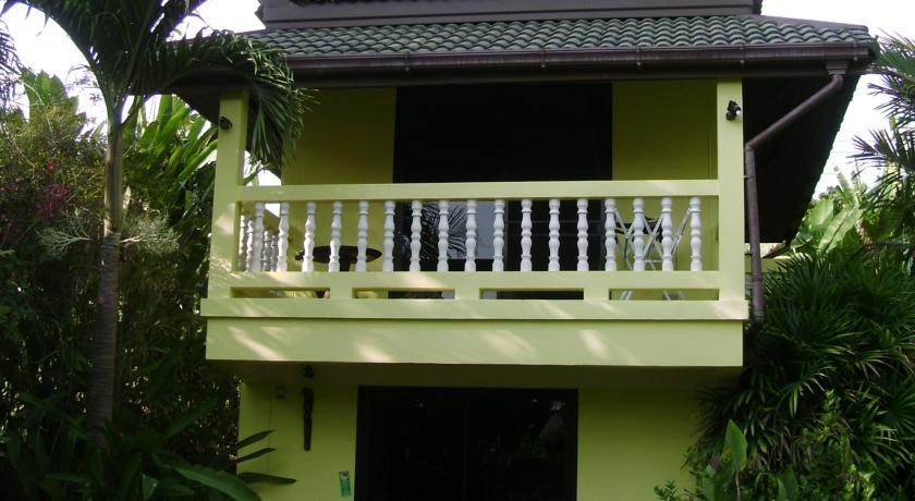 Фото 
Chez Charly Bungalow
