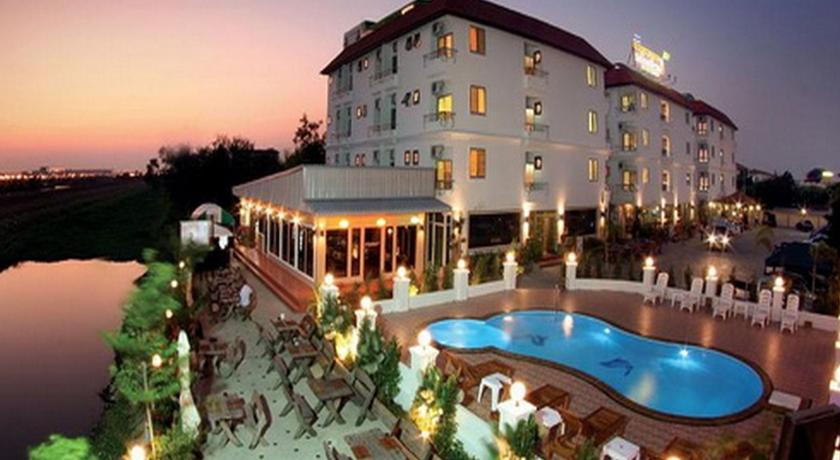 
The Great Residence Hotel

