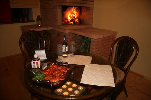 Фото 
White House Apartments
