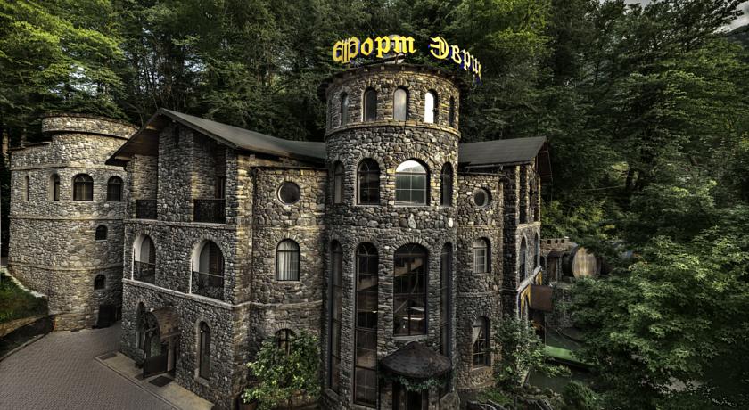 Фото 
Kowloon Harbourfront Hotel
