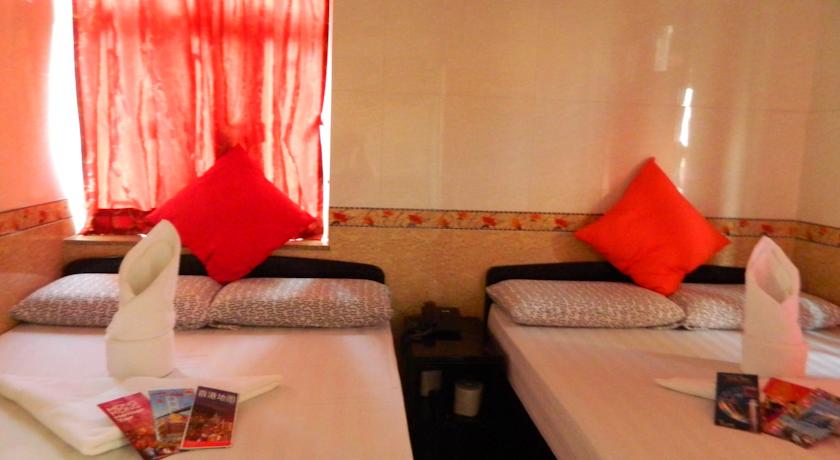 Фото 
Roma Hotel
