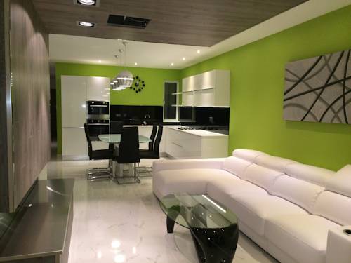 Фото 
Luxury Apartment Close to the Sea
