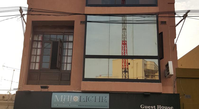 Фото 
Jonathan Apartment
