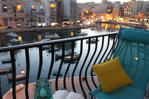 Фото 
St Paul&#39;s Bay Flat
