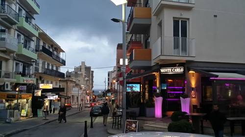 Фото 
Seashells Penthouse Bugibba
