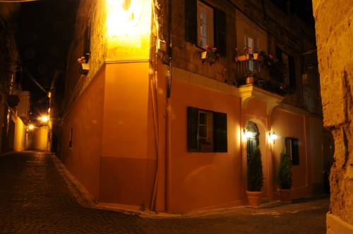 Фото 
Luciano Al Porto Boutique
