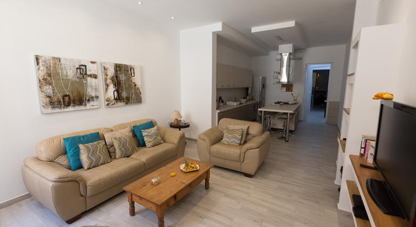 Фото 
Valletta Townhouse
