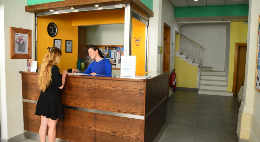 Фото 
White Stallion
