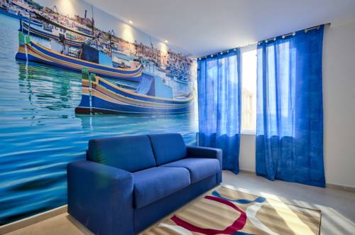 Фото 
Blue Skies
