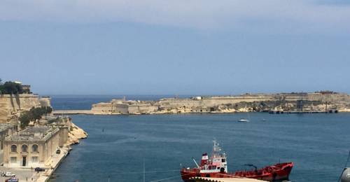 Фото 
Bayview Apartments
