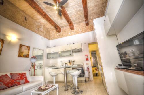 Фото 
Blubay Apartments
