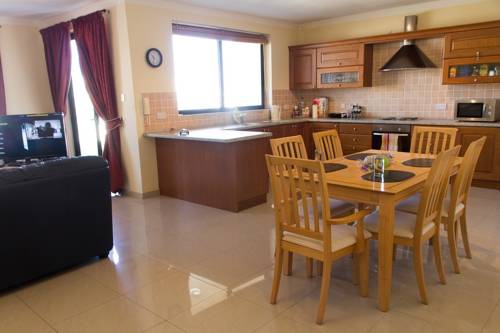 Фото 
Country Views Bed and Breakfast
