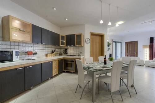 Фото 
Anna Karistu Accommodation
