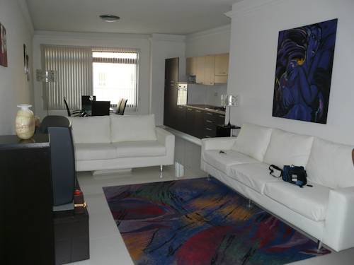 Фото 
Vittoriosa 1 Bed Apartment
