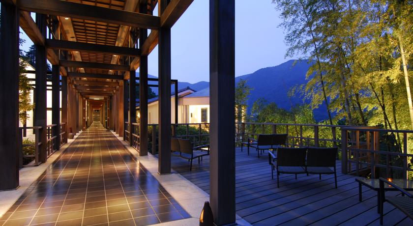 Фото 
Swanky Hotel Otomo
